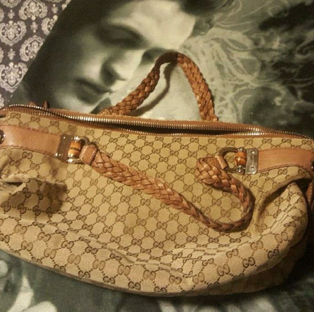 Large gucci handbag